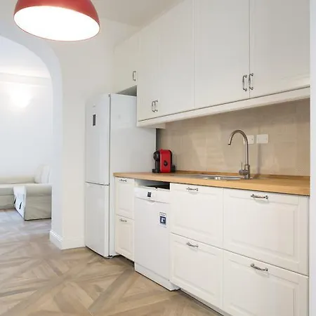 Suitelowcost Castaldi Apartment